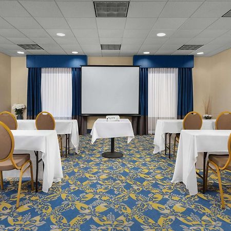 Hampton Inn Syracuse Clay Liverpool Ngoại thất bức ảnh