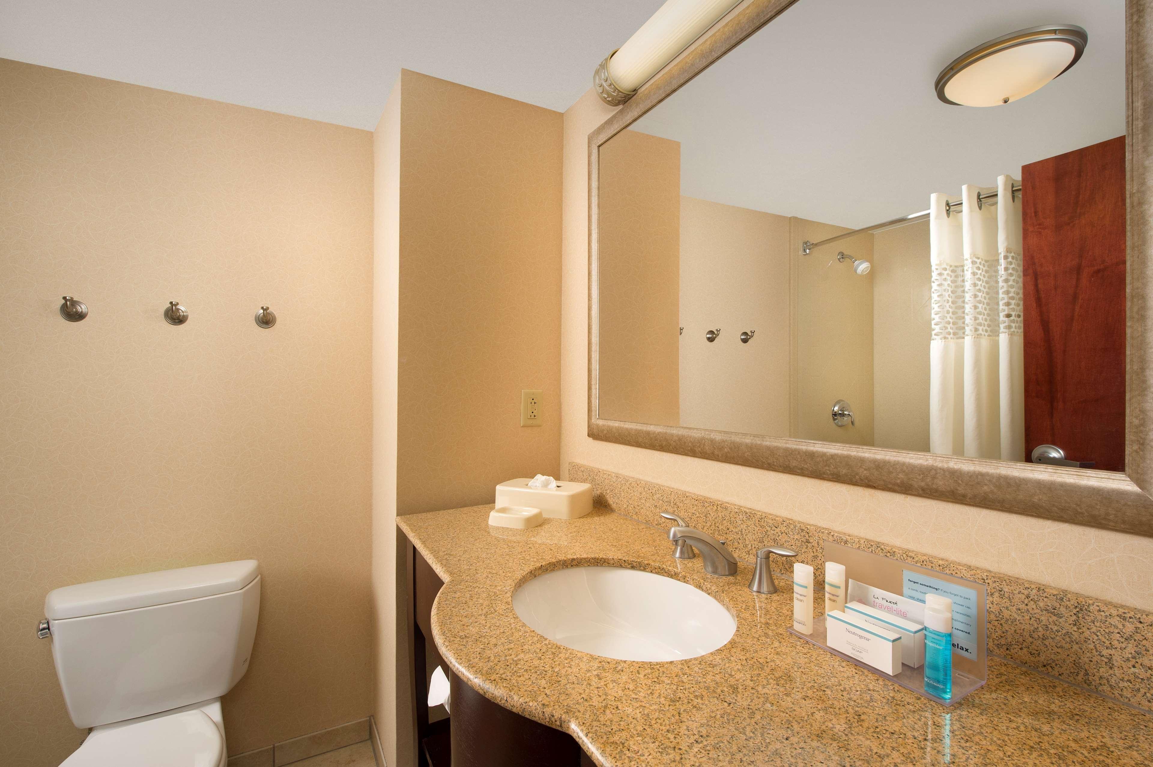 Hampton Inn Syracuse Clay Liverpool Ngoại thất bức ảnh