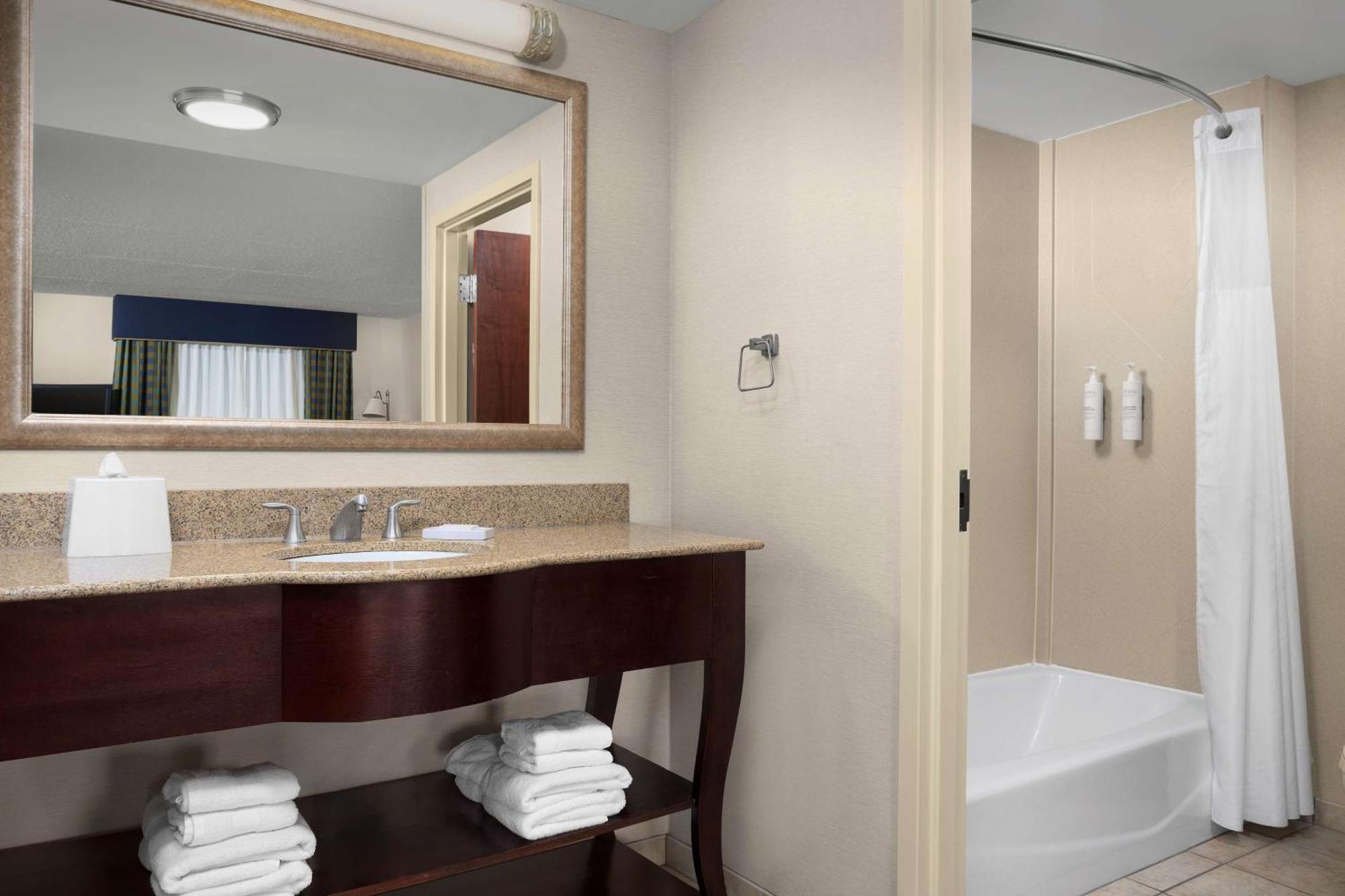 Hampton Inn Syracuse Clay Liverpool Ngoại thất bức ảnh