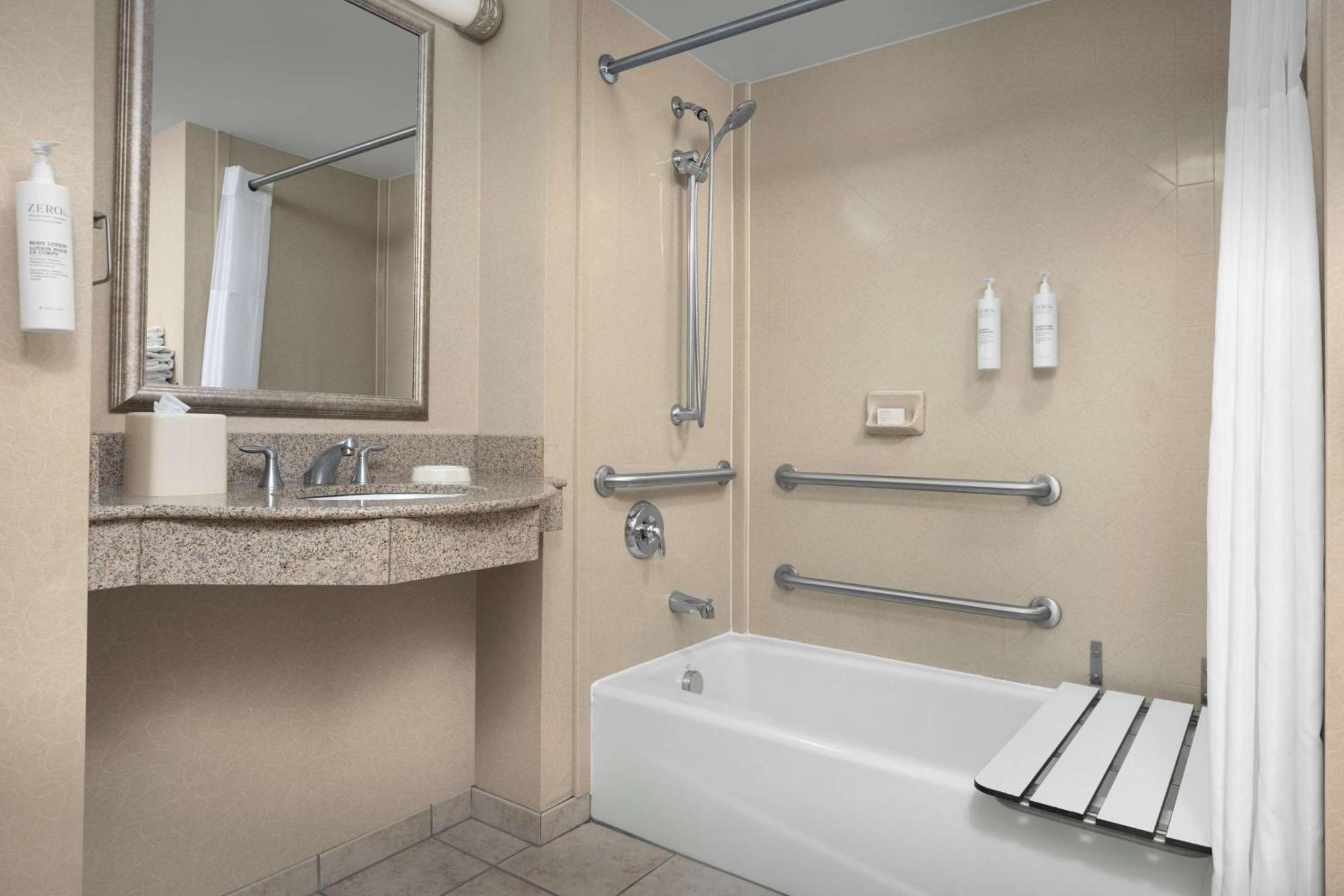 Hampton Inn Syracuse Clay Liverpool Ngoại thất bức ảnh