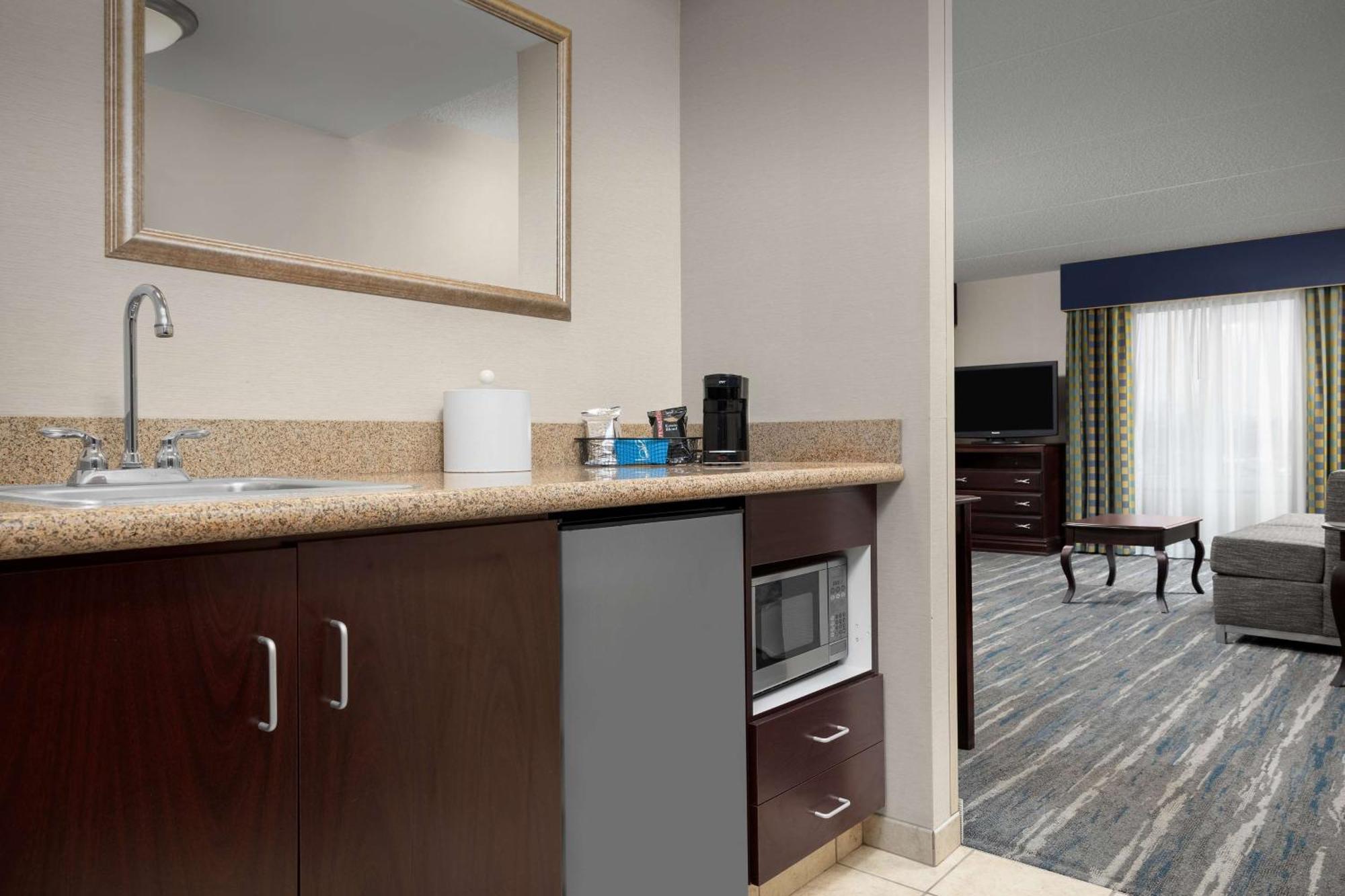 Hampton Inn Syracuse Clay Liverpool Ngoại thất bức ảnh